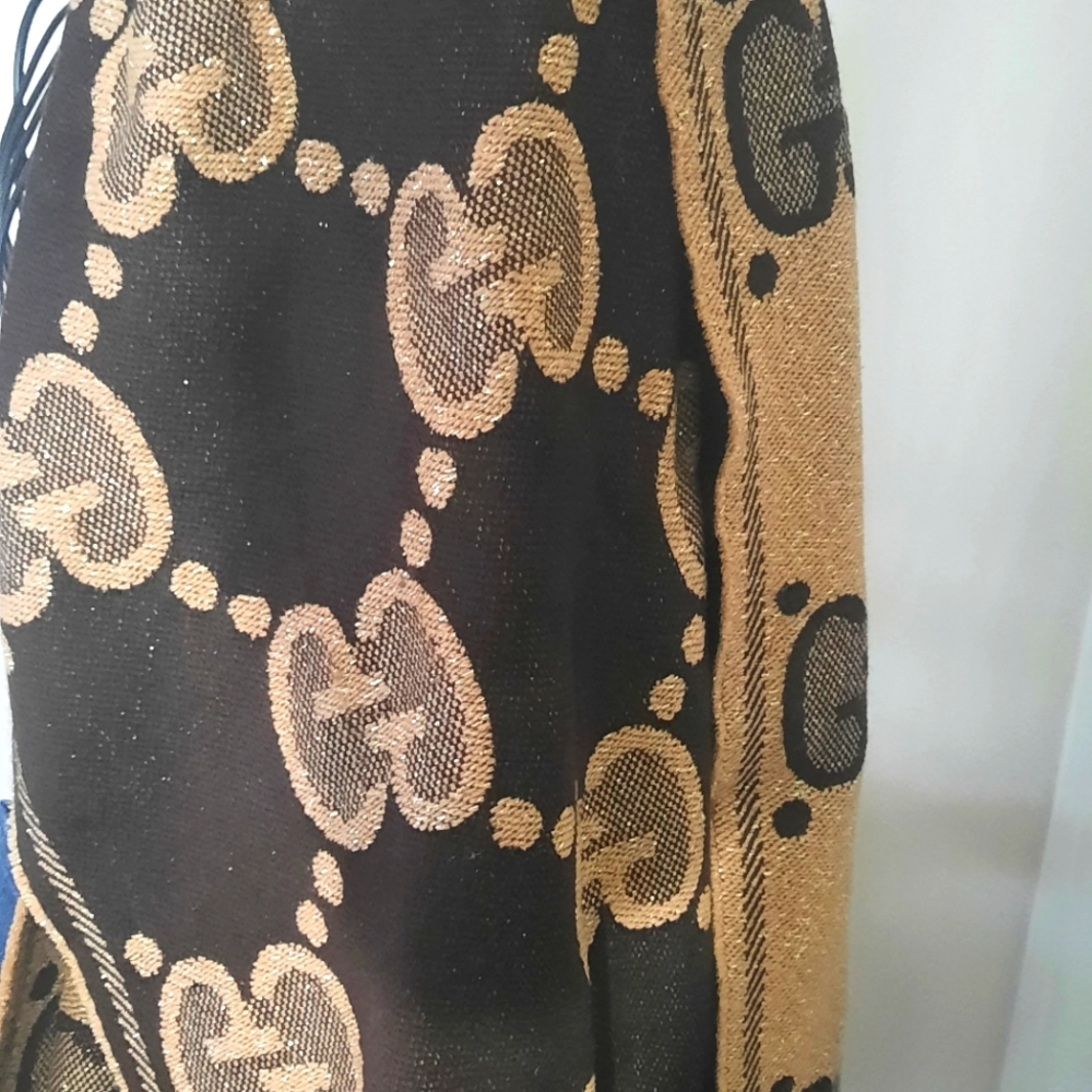 GUCCI AUTHENTIC SCARF